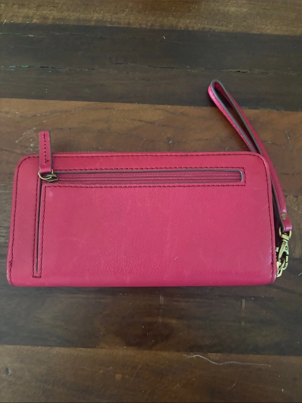 Fossil bright pink